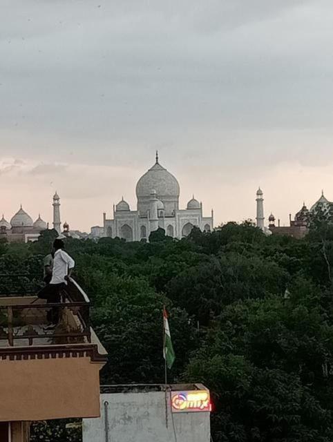 Hotel Rashmi Agra  Exteriör bild